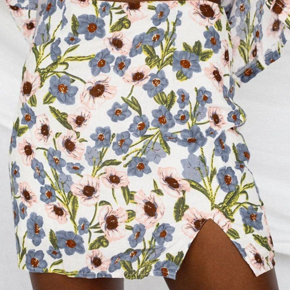 SABO SKIRT Ruse Mini Skirt, Side Split, Floral, Pink/Blue Size L